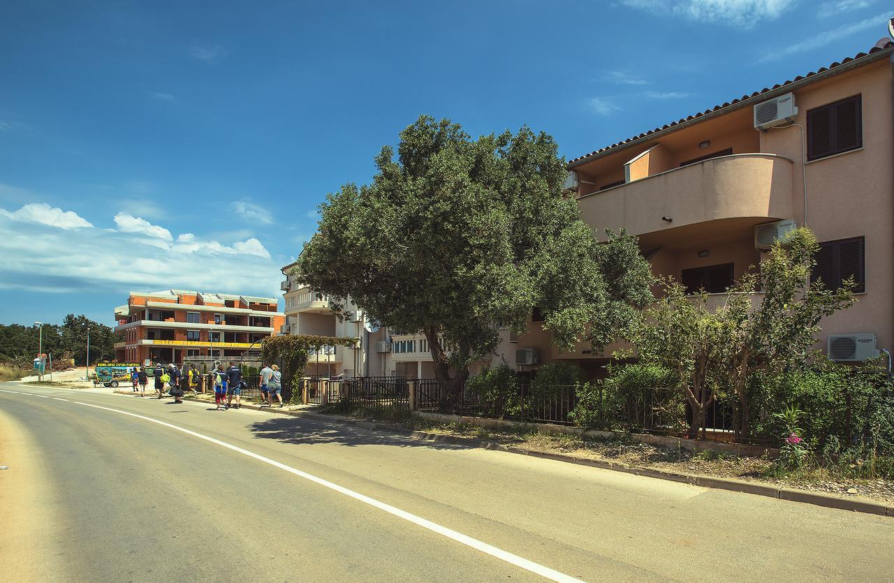 Apartments Ulika Медулин Екстер'єр фото